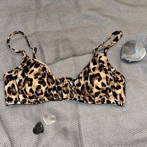 SHADE AND SHORE BIKINI TOP 34 B cheetah print SIZE- 34B